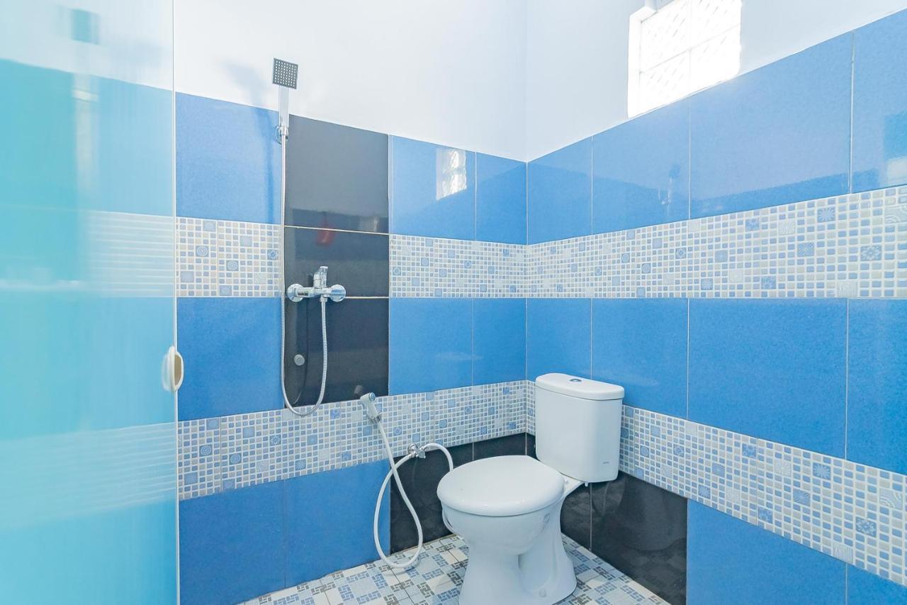 Hotel Reddoorz Syariah @ Tambak Mekar Street Subang Djalantjagak Zewnętrze zdjęcie