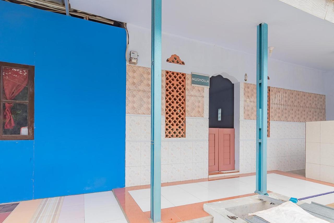 Hotel Reddoorz Syariah @ Tambak Mekar Street Subang Djalantjagak Zewnętrze zdjęcie