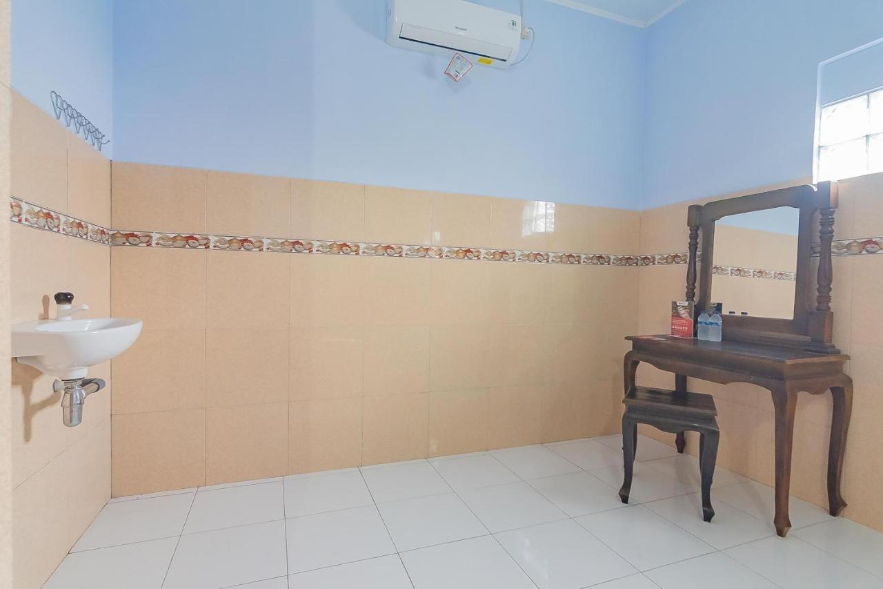 Hotel Reddoorz Syariah @ Tambak Mekar Street Subang Djalantjagak Zewnętrze zdjęcie