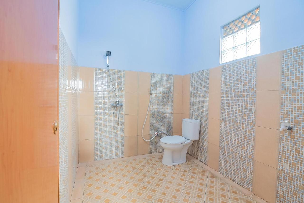 Hotel Reddoorz Syariah @ Tambak Mekar Street Subang Djalantjagak Zewnętrze zdjęcie